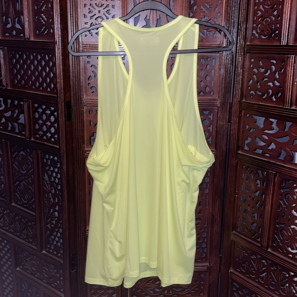NWOT XERSION Women's Yellow Tank Top.  Size 2X. - Picture 2 of 4